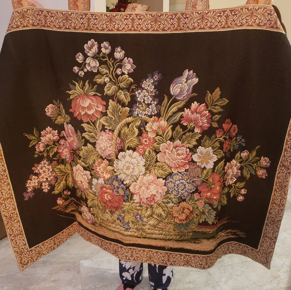 Large flower bouquet tapestry